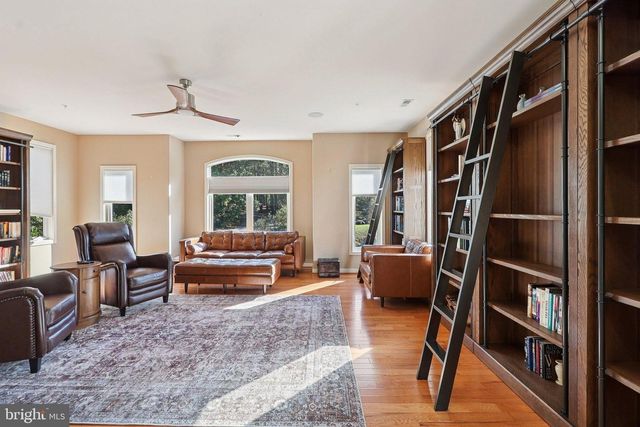 3211 COURTSIDE RD, Bowie, MD 20721