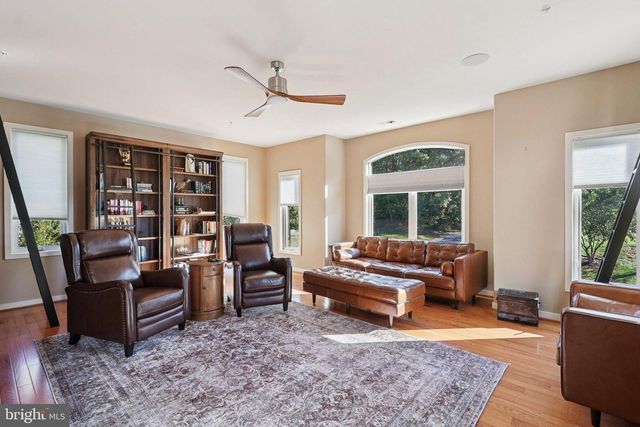 3211 COURTSIDE RD, Bowie, MD 20721