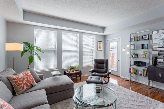 545 N 1st Street 403, Minneapolis, MN 55401