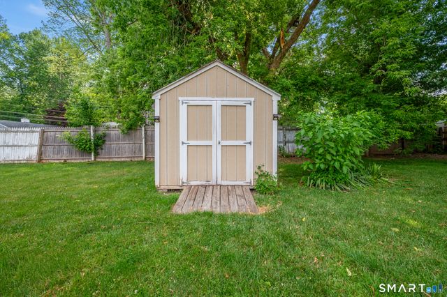 25 Douglas Drive, Meriden, CT 06451