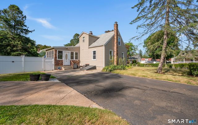 25 Douglas Drive, Meriden, CT 06451
