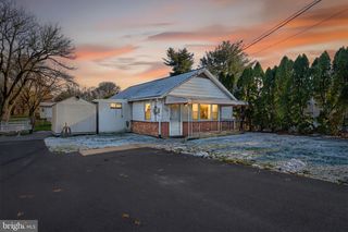 340 FLORIN AVE, Mount Joy, PA 17552
