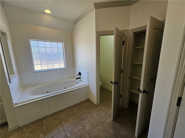 2311 Mont Blanc Avenue, Rogers, AR 72758