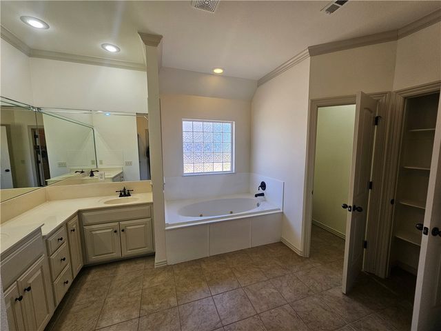 2311 Mont Blanc Avenue, Rogers, AR 72758