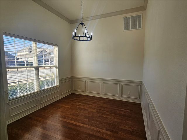 2311 Mont Blanc Avenue, Rogers, AR 72758