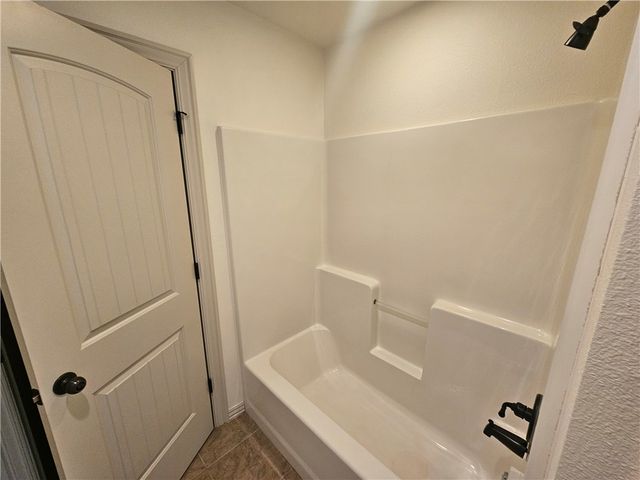 2311 Mont Blanc Avenue, Rogers, AR 72758