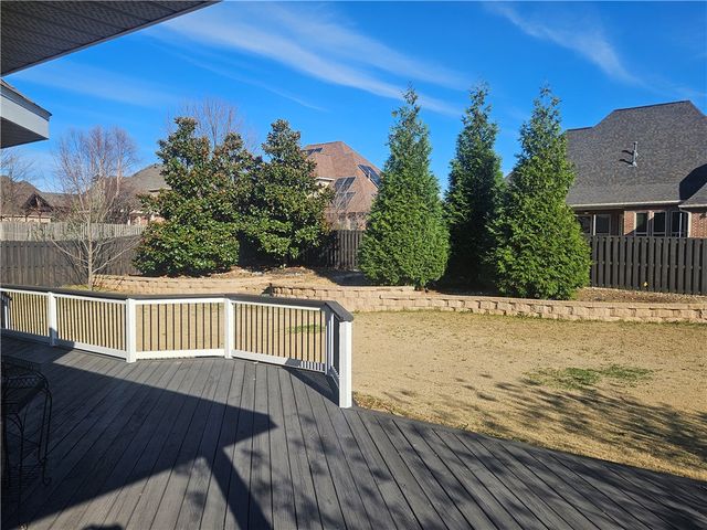 2311 Mont Blanc Avenue, Rogers, AR 72758