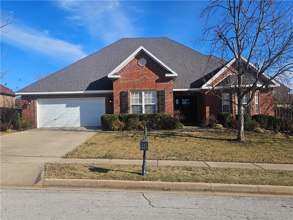 2311 Mont Blanc Avenue, Rogers, AR 72758