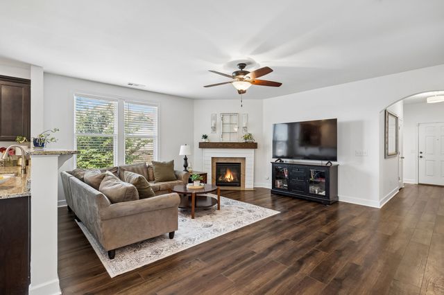 2293 Dewey Dr, Spring Hill, TN 37174