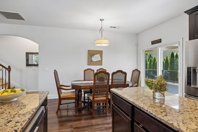 2293 Dewey Dr, Spring Hill, TN 37174
