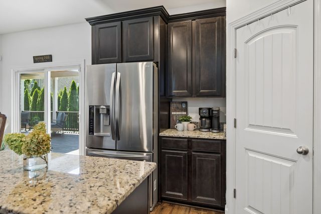 2293 Dewey Dr, Spring Hill, TN 37174