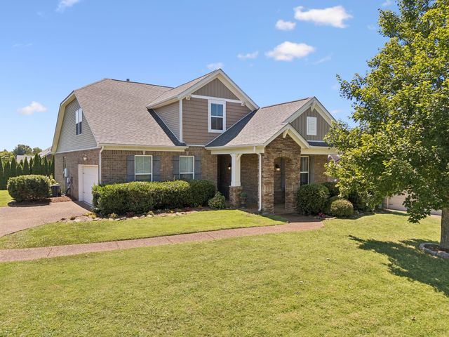 2293 Dewey Dr, Spring Hill, TN 37174