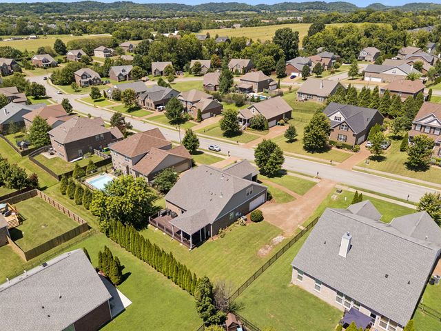 2293 Dewey Dr, Spring Hill, TN 37174