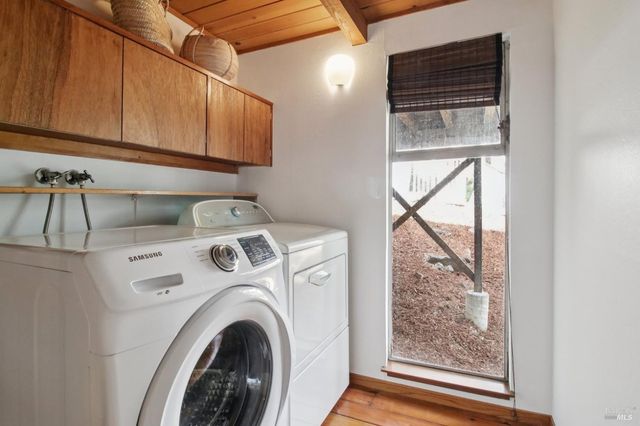 34 Fair Dr, San Rafael, CA 94901