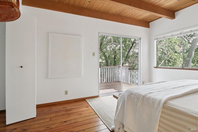 34 Fair Dr, San Rafael, CA 94901