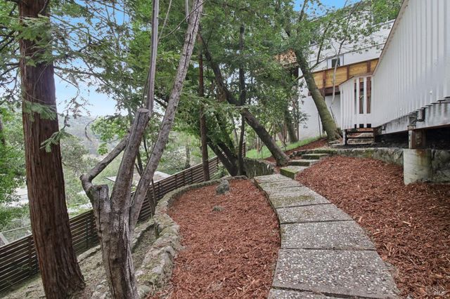 34 Fair Dr, San Rafael, CA 94901