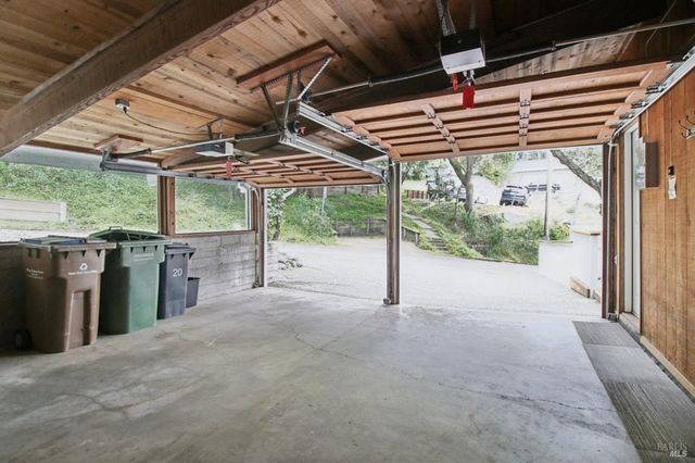 34 Fair Dr, San Rafael, CA 94901