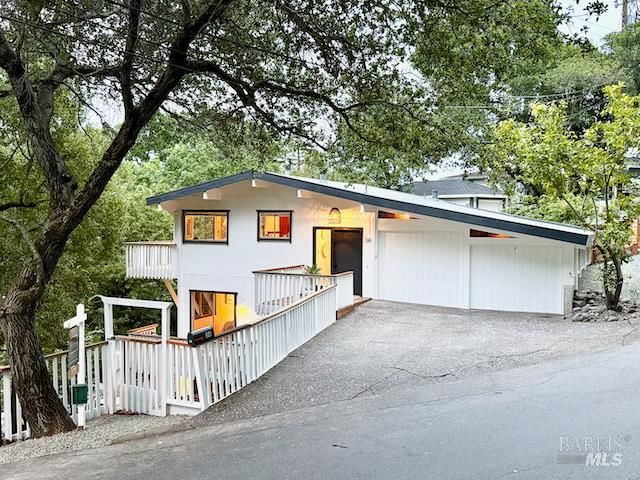 34 Fair Dr, San Rafael, CA 94901