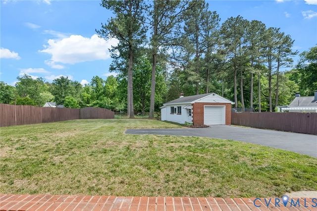 4417 Dudley Dr, Chester, VA 23831