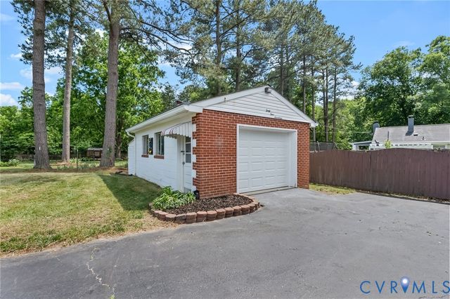 4417 Dudley Dr, Chester, VA 23831
