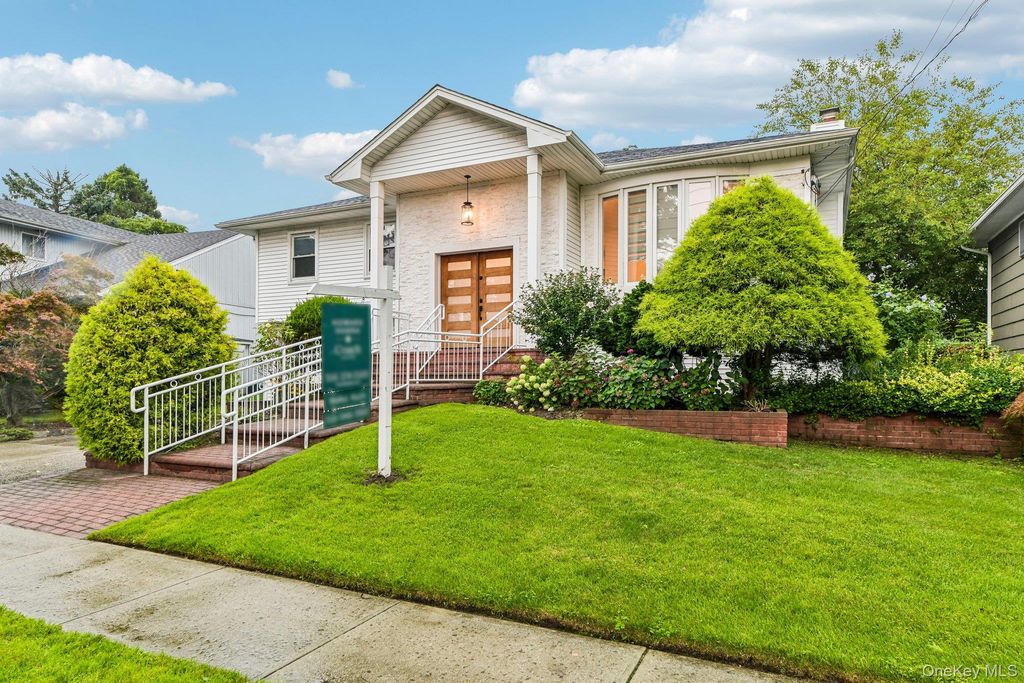 1114 Fordham Lane, Woodmere, NY 11598 — photo 3