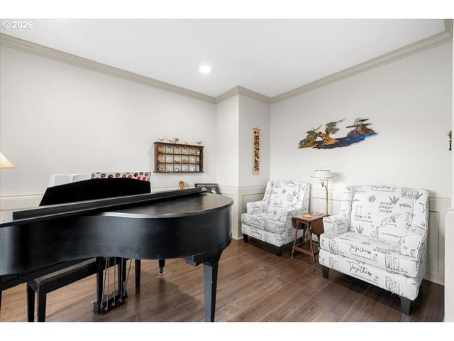 1700 Nw AVERY St, Roseburg, OR 97471