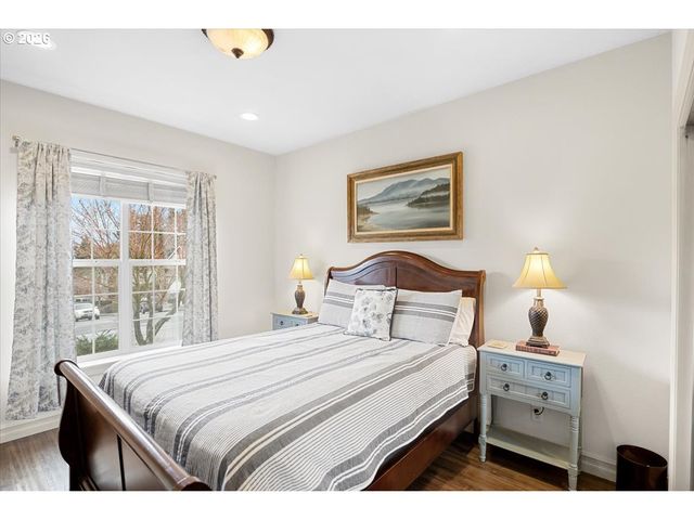 1700 Nw AVERY St, Roseburg, OR 97471