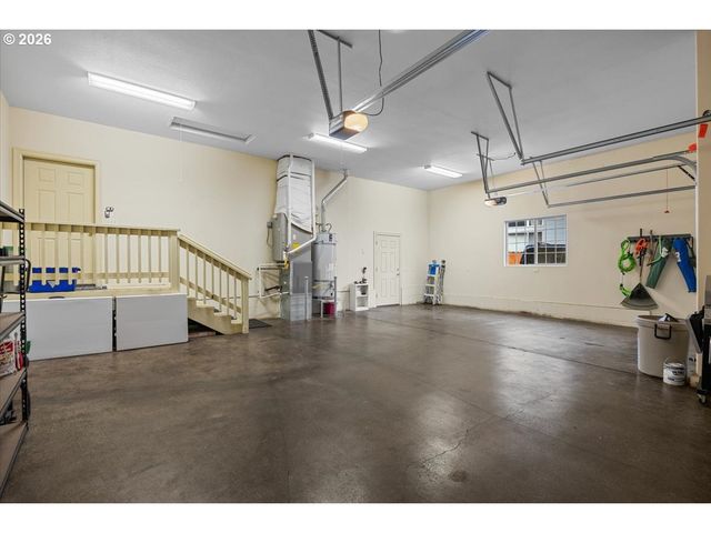 1700 Nw AVERY St, Roseburg, OR 97471