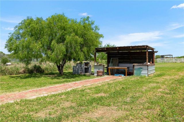 9816 N Cesar Chavez N Road, Edinburg, TX 78542