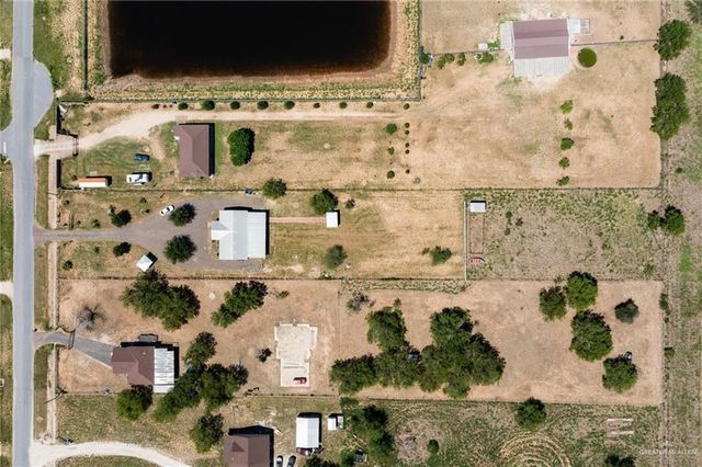 9816 N Cesar Chavez N Road, Edinburg, TX 78542