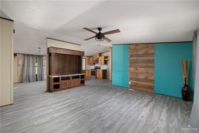 9816 N Cesar Chavez N Road, Edinburg, TX 78542