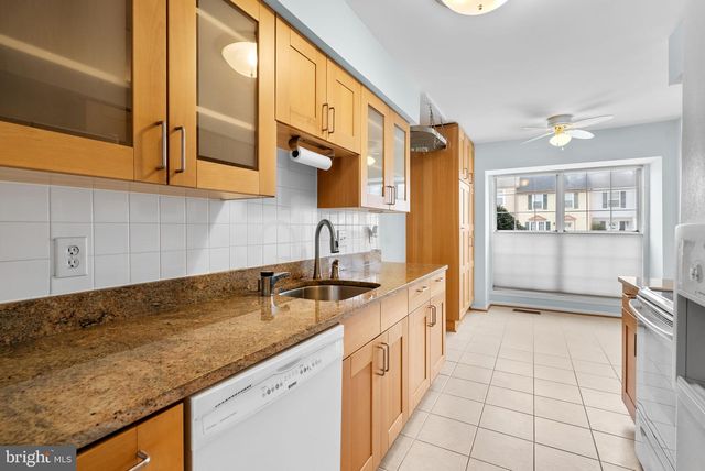 12406 GOODERHAM WAY, North Potomac, MD 20878