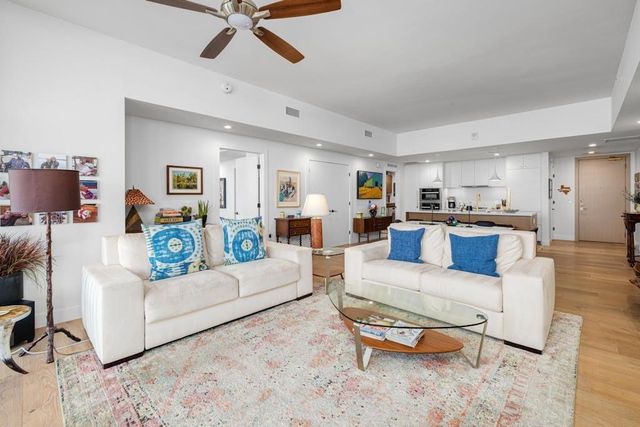 70 Rainey ST 1306, Austin, TX 78701