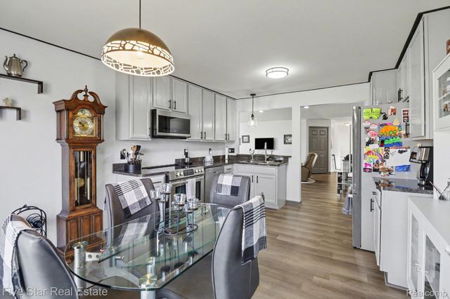 153 S Vista, Auburn Hills, MI 48326