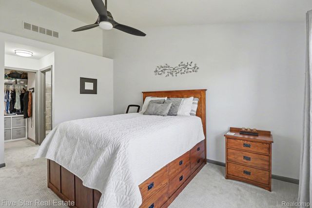 153 S Vista, Auburn Hills, MI 48326