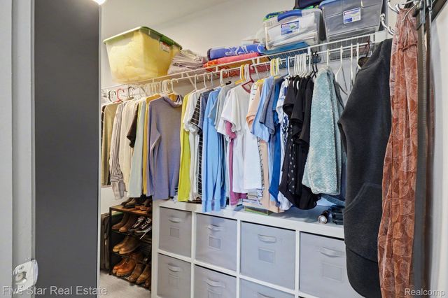 153 S Vista, Auburn Hills, MI 48326