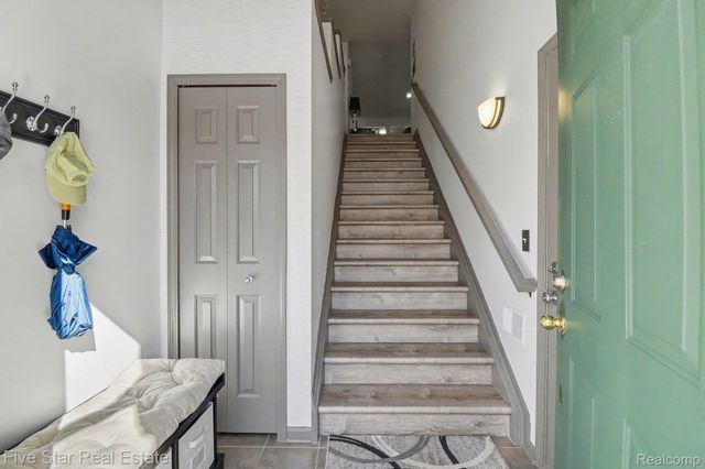 153 S Vista, Auburn Hills, MI 48326