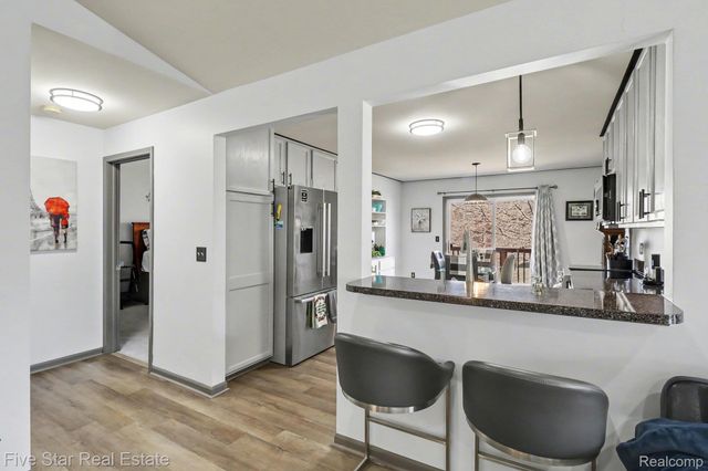 153 S Vista, Auburn Hills, MI 48326