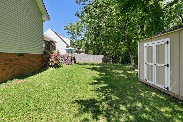 1129 McDonough Cir, Thompsons Station, TN 37179