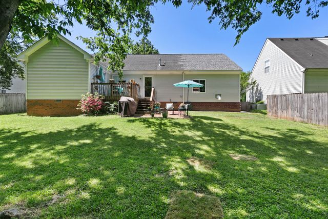 1129 McDonough Cir, Thompsons Station, TN 37179