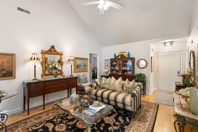 1129 McDonough Cir, Thompsons Station, TN 37179