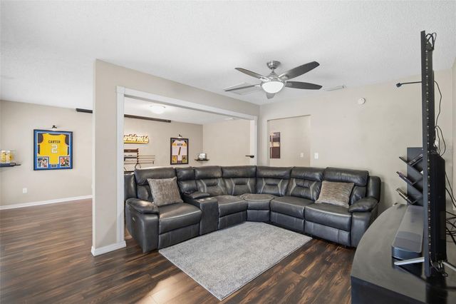 7327 SUNSHINE CIRCLE, Tampa, FL 33634