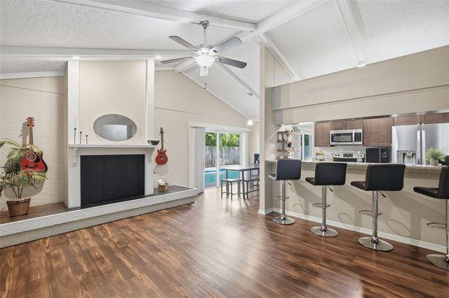 7327 SUNSHINE CIRCLE, Tampa, FL 33634