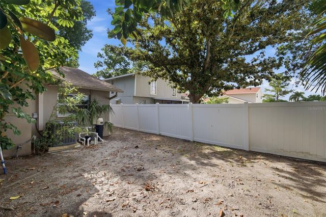 7327 SUNSHINE CIRCLE, Tampa, FL 33634