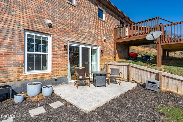 1212 Rocky Hollow Road, Jonesborough, TN 37659