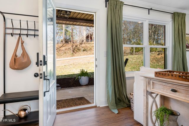 1212 Rocky Hollow Road, Jonesborough, TN 37659