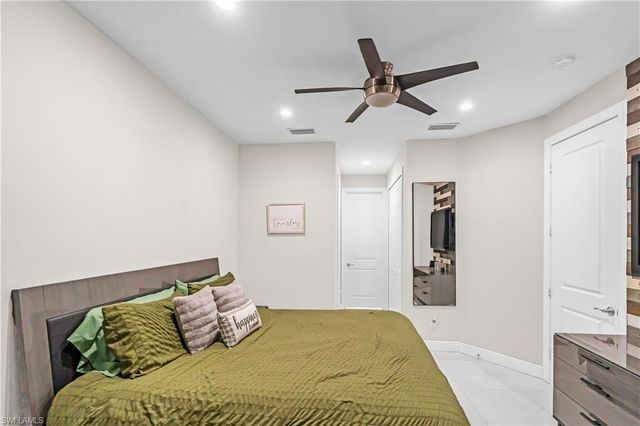 2531 70th AVE NE, Naples, FL 34120