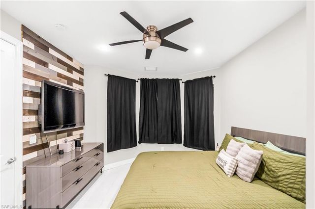 2531 70th AVE NE, Naples, FL 34120