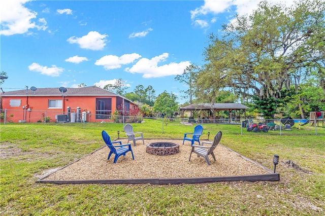 2531 70th AVE NE, Naples, FL 34120