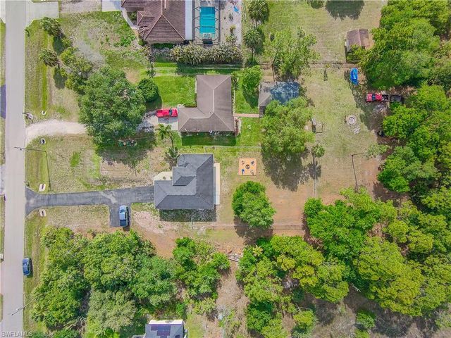 2531 70th AVE NE, Naples, FL 34120